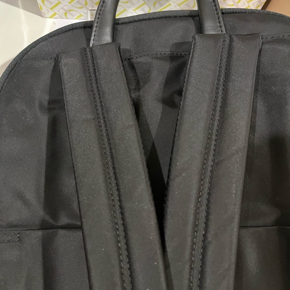 Tumi Carson Backpack. New - Picture 8 of 9